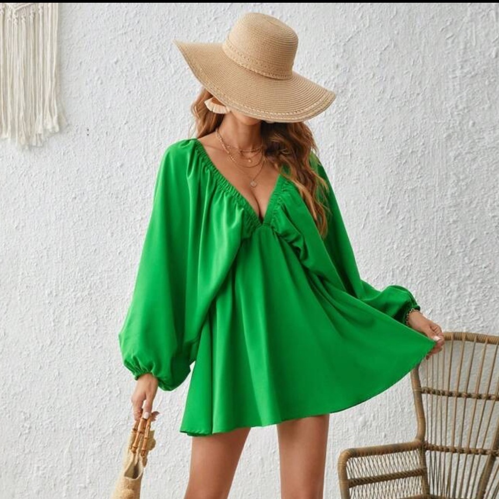 🆕 Plunging Neck Lantern Sleeve Ruched Bust Dress Green, Medium